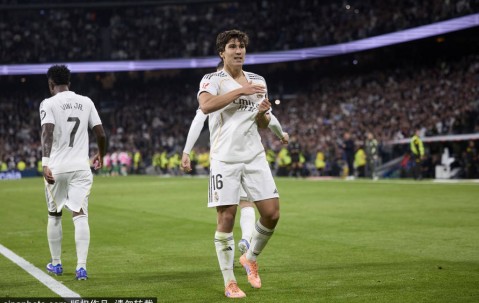 组图：西甲皇马5-1 贡萨洛-加西亚帽子戏法