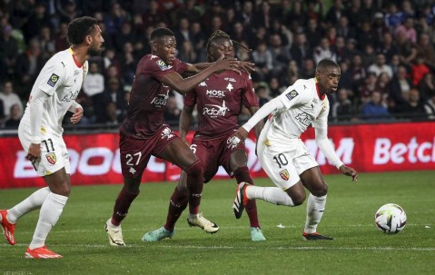 2-0大冷门,10人法甲倒数第一爆发,掀翻法甲第二,迎赛季首胜