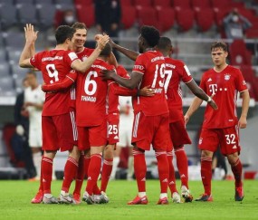 德甲焦点战：柏林联合死守主场盼爆冷，拜仁残阵携争冠底气来袭