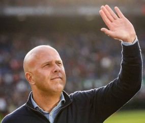 3场定去留，利物浦连遇强敌，切尔西陷入怪圈，没有红牌反而失利