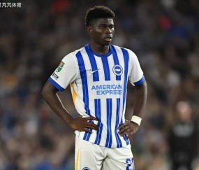 曼联选新中场瞄准三对象:1亿欧元黑店先生,全英宠臣价格不低