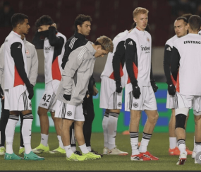 拥有日本队10号的德甲劲旅竟遭阿塞拜疆冠军逆转，媒体辛辣批评