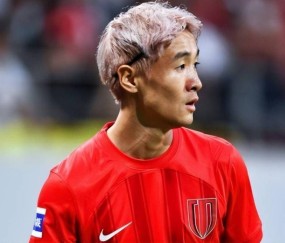 成都蓉城本轮中超还没开踢，韦世豪就连夜离队官宣加盟法甲里昂，徐正源已批准他转会申请