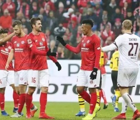 德甲焦点战:拜仁主场迎战美因茨,三分是唯一目标