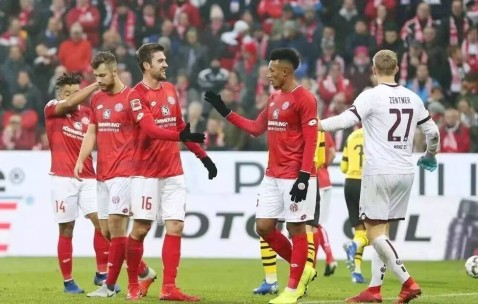 德甲焦点战：拜仁主场迎战美因茨，三分是唯一目标