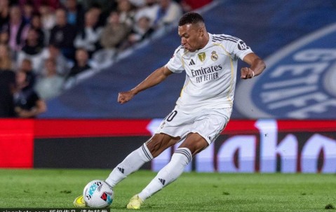 皇马客场连续受挫！从领跑者到积分榜第二，球队陷入信任危机