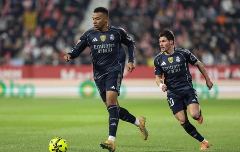 西甲第14轮爆冷，皇马1-1被赫罗纳逼平，最新积分榜出炉：巴萨登顶