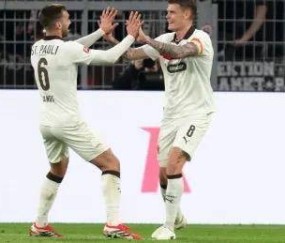 逆转！德甲绝杀！拒绝爆冷，欧冠球队赢球落后榜首11分