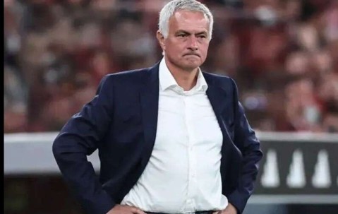 欧冠破冰！62岁穆帅2-0掀翻四冠王，欧冠破冰后死磕皇马定生死？