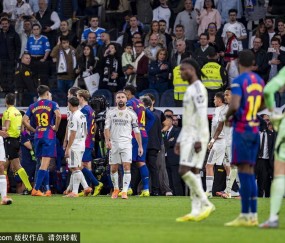 皇马官宣卡瓦哈尔右膝手术成功 战利物浦阿诺德迎首发