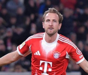 凯恩3分钟双响+失点！十人拜仁2-0锁定欧冠16强，孔帕尼复仇成功