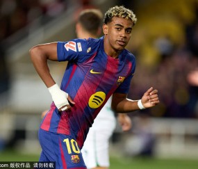 拉什福德的诺坎普首秀:从曼联到巴萨的华丽转身背后藏着多少努力?