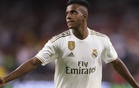 战术“手术刀”！今夜伯纳乌，皇马如何肢解法甲狂飙黑马？