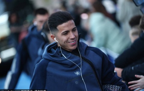 切尔西“奇才”詹姆斯的逆袭之路：从右后卫到中场指挥官