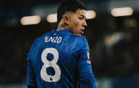 切尔西客战曼城，元旦主帅下课影响大，临时主帅如何应对6分战