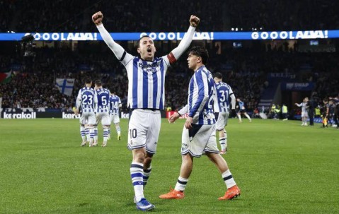 惊天冷门搅乱西甲！11连胜终结+3球被吹，皇马偷笑，冠军格局突变