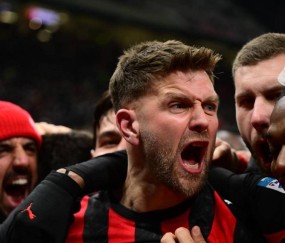 阿莱格里神换人！意甲夺冠热门诞生：20轮不败，前2只差3分