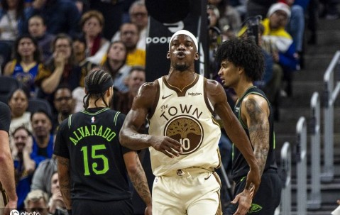 库里休战巴特勒24+8+10 勇士主场击败鹈鹕