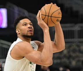 字母哥下家分析:勇士最有可能 热火或是大黑马