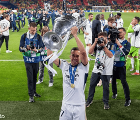 本菲卡VS皇家马德里：穆帅对决皇马新帅，欧冠王者客场破局光明球场