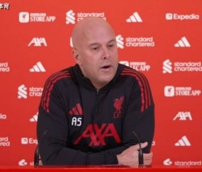 后卫没买前锋买错?利物浦转会窗激进过头,给本赛季失败埋下伏笔