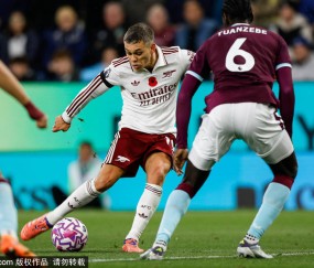 英超-约克雷斯破门赖斯建功 阿森纳2-0伯恩利7分领跑积分榜