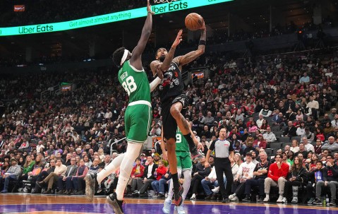 布朗30分怀特27分 凯尔特人轻取猛龙5连胜