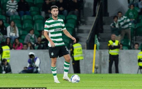 半场被换下！格林伍德近14个客场仅取得1粒进球，上次还是5月