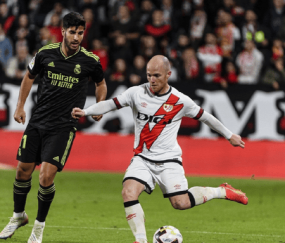 西甲焦点战：巴列卡诺VS巴伦西亚——攻防博弈下的胜负天平与比分推演