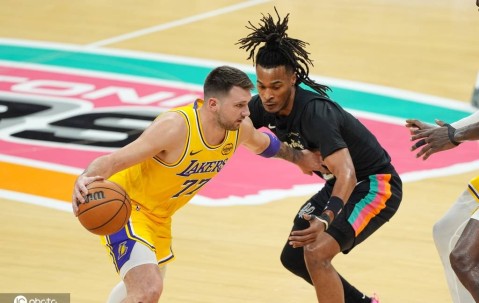 东契奇38+10+10文班亚马16+14 湖人不敌马刺