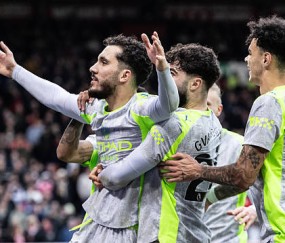 曼城客场2-1艰难拿下森林 切尔基一传一射配得上曼城10号球衣