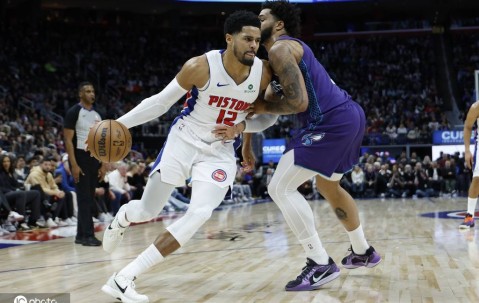 坎宁安三双杜伦19+11 克尼普尔19+7+5活塞轻取黄蜂