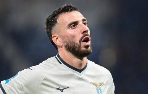 一日意甲最新动态：米兰成本赛季夺冠最大热门，国米积极锁定18岁潜力新星