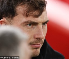 一个名叫索博斯洛伊的火枪：阿诺德离开利物浦前往马德里所给予的恩惠