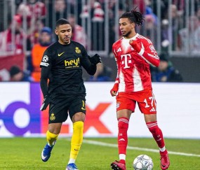 太离谱!凯恩灵动直塞,迪亚斯精准助攻,奥利塞门前近距离空砍绝佳机会