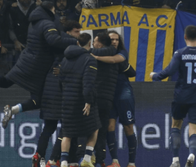 一场1-0踢出意甲神剧情:9人作战,极限绝杀,奎斯塔不敢相信