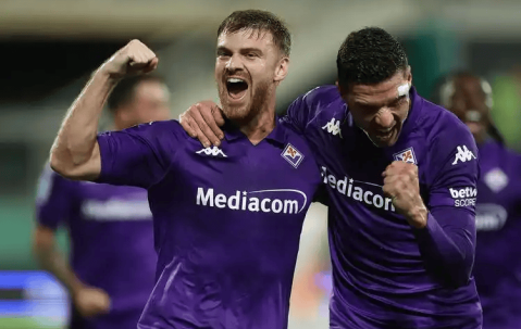 意甲激战：博洛尼亚VS佛罗伦萨，中游与保级队的生死博弈