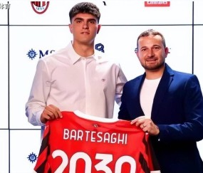 一日意甲动向:巴萨挖角米兰新人引不满,国米9号正式回归训练