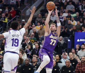 东契奇45+11+14詹姆斯28+7 湖人胜爵士