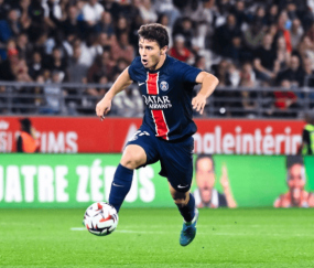 困于铁桶阵!内维斯直言巴黎死穴,决战拜仁前遇攻防难题