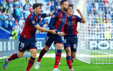 西甲卡位战解析：莱万特主场借势破局 西班牙人残阵抗魔咒承压