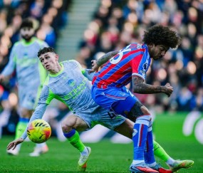 哈兰德逼近C罗纪录,福登4战7球,曼城3-0水晶宫让阿森纳大失所望