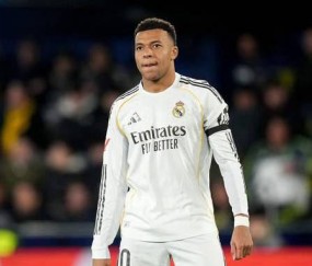 2-0取胜!姆巴佩20场轰21球,皇马力擒劲敌登顶西甲超越巴萨