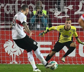 汉堡近5轮赛事仅获1平4负，斯图加特锋线火力持续强劲！