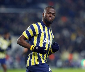 欧罗巴周四焦点战:匈牙利班霸死磕苏超劲旅,费伦茨主场能否驯服流浪者?