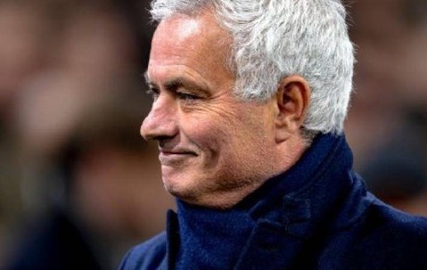 一场2-0！让穆帅欧冠首胜：后3轮对3大豪门，赢2场有望进附加赛