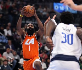 弗拉格35+8哈登空砍29+8+11 独行侠送快船四连败