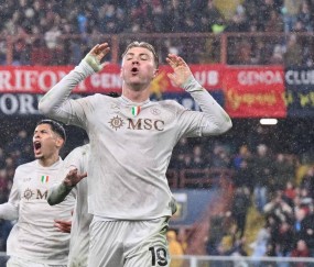 意大利杯7-8鏖战，意甲第3那不勒斯主场惜败意甲第6科莫，无缘四强