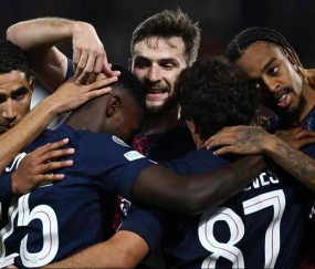 足坛悲喜一夜!国米7连胜终结,拜仁3-0豪取13连胜,大巴黎3-0,多特压哨绝杀