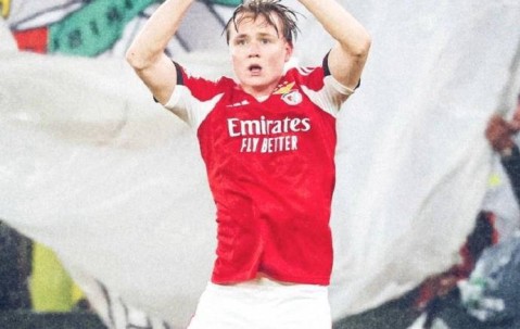 挪威前锋线迎来辉煌新时代！谢尔德鲁普欧冠双响，哈兰德领导北欧足球的崛起